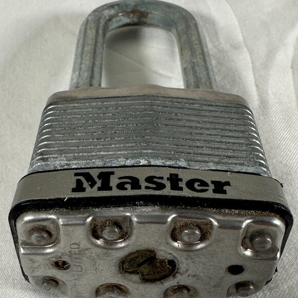 Master Lock Laminated Stainless Steel Long-Shackle Padlock w/ 2 Keys– No. 5DLF - Picture 1 of 8
